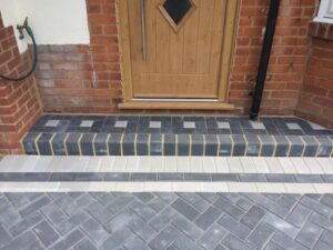 after block paving job dark - Driveways Leicester