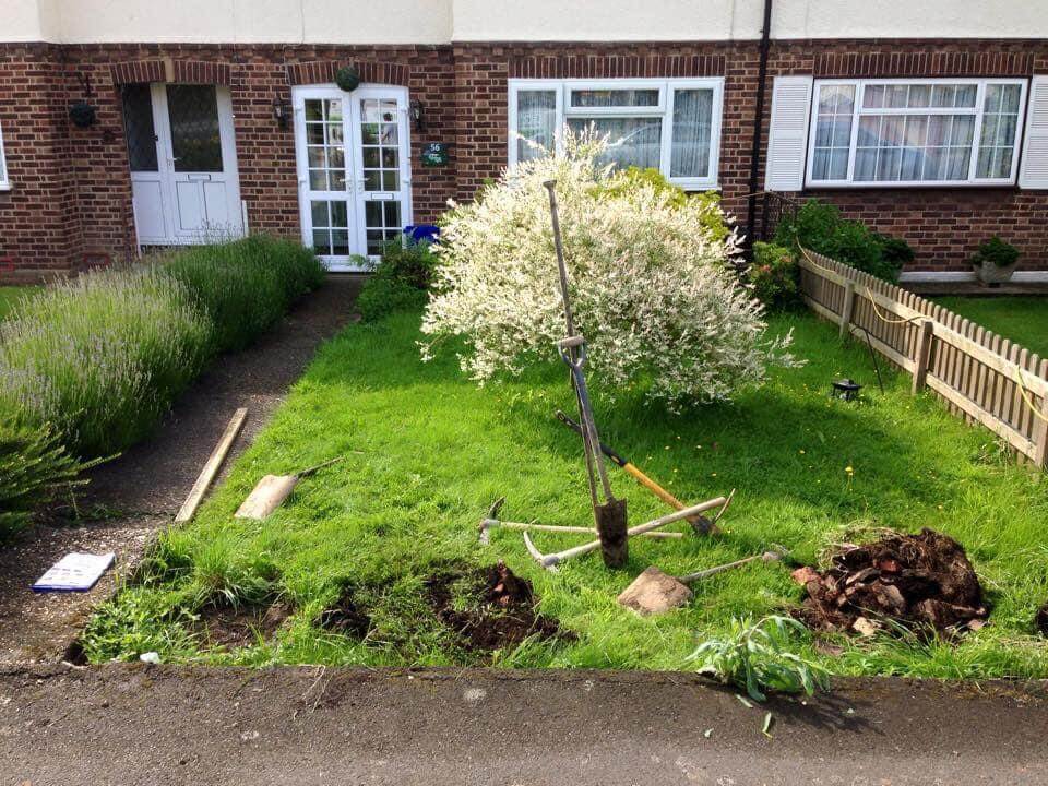 front garden before - Driveways Leicester